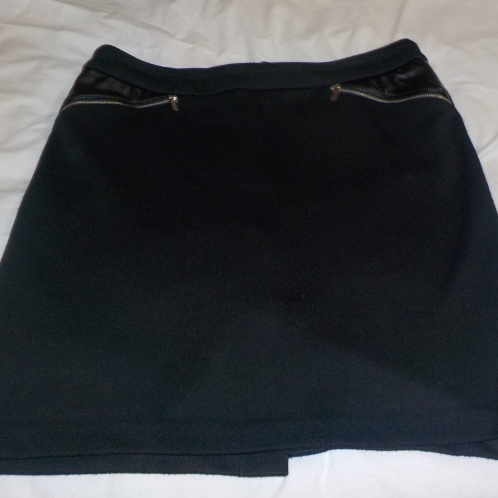 Black skirt